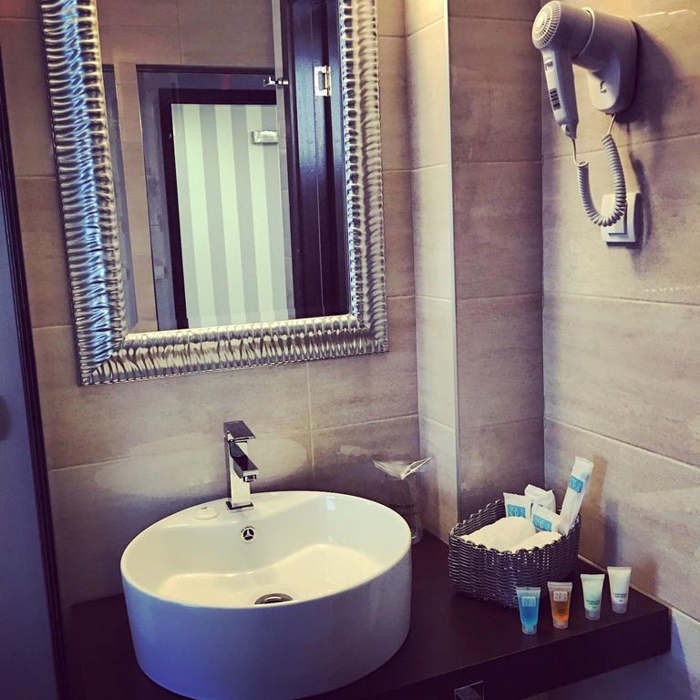 Luxury Rooms Luca And Deluca Belgrado Exterior foto